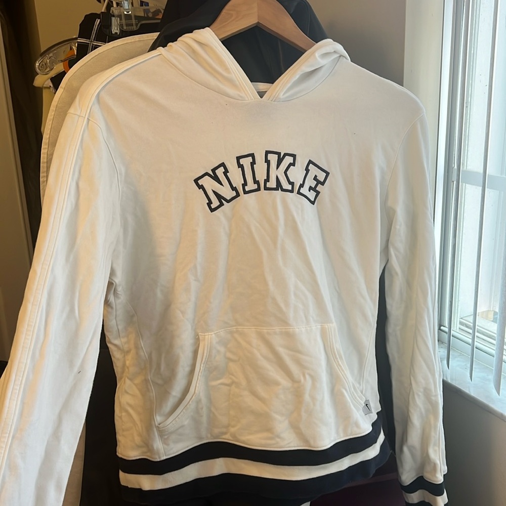 Nike’s Women White and Navy Hoodie